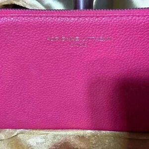 Adrienne Vittadini Phone Charging Pink Wristlet EUC 8.5x5 inches